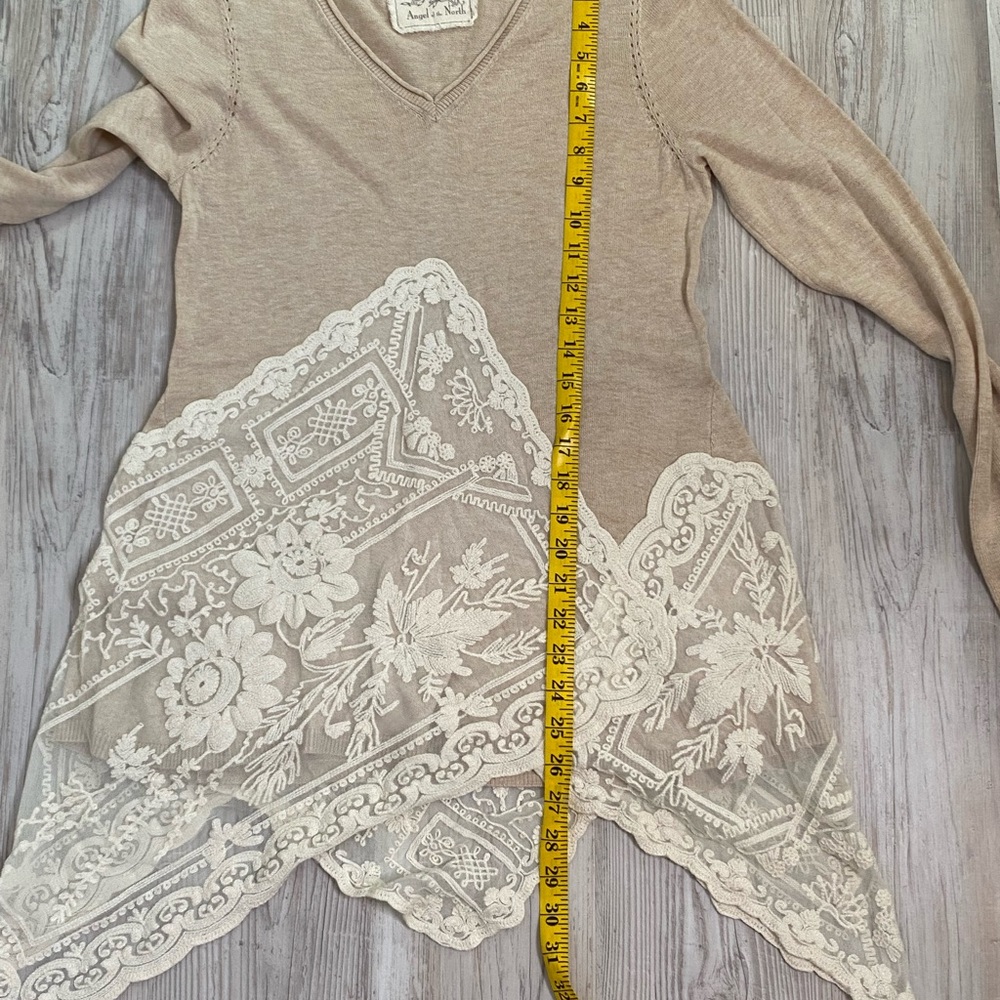 Anthropologie Angel of the North Sweater SzM Lace Hankerchief Hem Lagenlook Boho - Picture 12 of 12